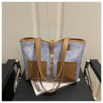 Pockets Tote Bag - Image 4