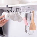 Shelf hanger